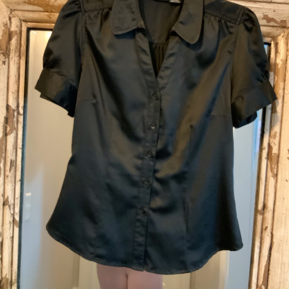 Contour Top - Picture 2 of 5